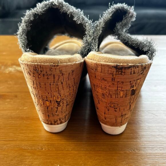 Minnetonka Women’s Wedge Sandals Size 7 Camo Cork Platform Slides Fringe Boho - Picture 5 of 8